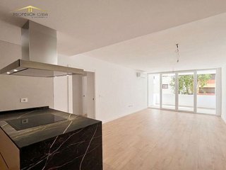 Piso en venta en Parque Mediterráneo - Santa Paula en Málaga
