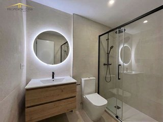 Piso en venta en Parque Mediterráneo - Santa Paula en Málaga