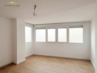 Piso en venta en Parque Mediterráneo - Santa Paula en Málaga