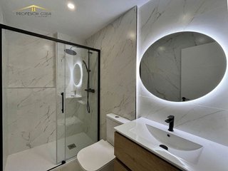 Piso en venta en Parque Mediterráneo - Santa Paula en Málaga