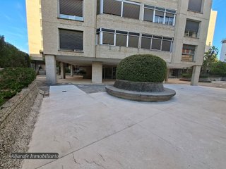 Piso en venta en Los Remedios en Sevilla