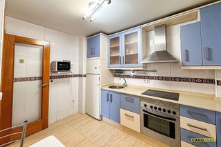 Piso en venta en Ciudad Jardín - Tagarete - El Zapillo en Almería