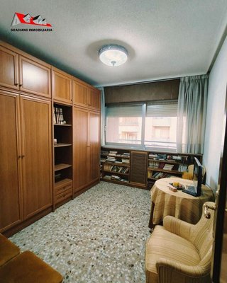 Piso en venta en Feria en Albacete