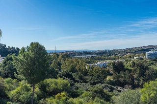Piso en venta en Los Arqueros-Puerto del Almendro en Benahavís
