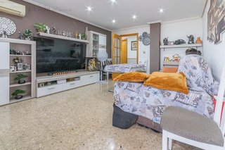 Piso en venta en Santa Bárbara en Llíria