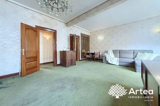 Piso en venta en San Pedro de Deusto-La Ribera en Bilbao