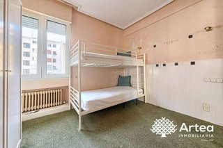 Piso en venta en San Pedro de Deusto-La Ribera en Bilbao