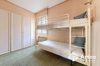 Piso en venta en San Pedro de Deusto-La Ribera en Bilbao