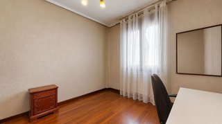 Piso en venta en San Pedro de Deusto-La Ribera en Bilbao
