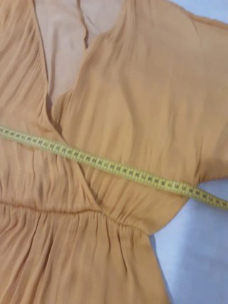 Mono corto amarillo Stradivarius, S-M, manga corta