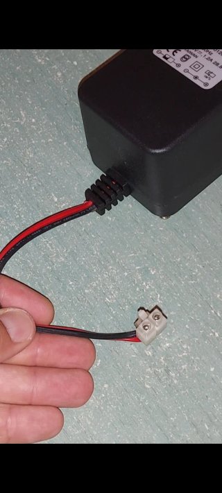 Adaptador AC-DC 230V a 24V 1.2A 28.8VA