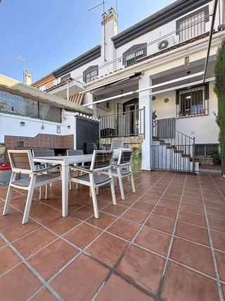 Casa adosada en venta en Ogíjares