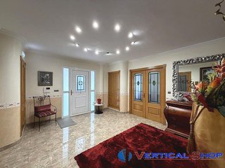 Casa en venta en El Rabal en Villena