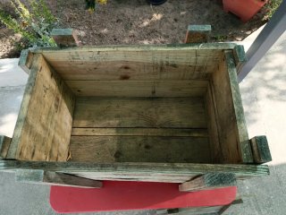 Cajón de madera rústico.Recogida en Ugena