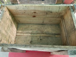 Cajón de madera rústico.Recogida en Ugena
