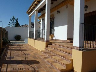 Chalet en venta en Santuario - La Laguna en Chipiona