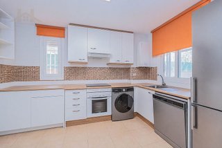 Casa pareada en venta en Parla Este en Parla