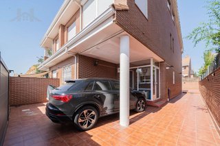 Casa pareada en venta en Parla Este en Parla