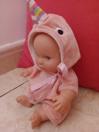 Muñeca bebé pijama unicornio