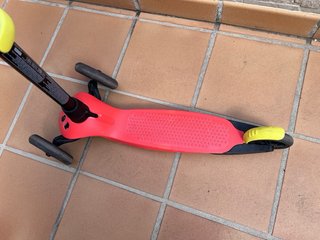 Patinete infantil 3 ruedas rojo