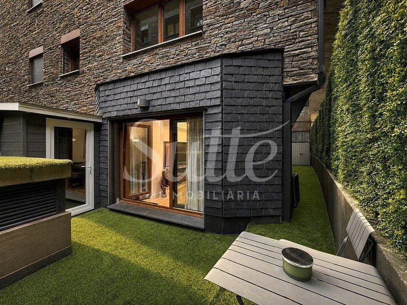 2-bedroom flat for sale in Encamp · 3 of 20