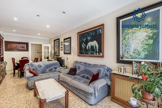 Piso en venta en Cervantes en Granada