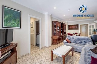Piso en venta en Cervantes en Granada