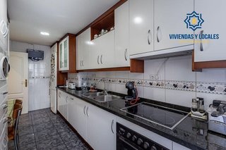 Piso en venta en Cervantes en Granada