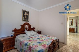 Piso en venta en Cervantes en Granada