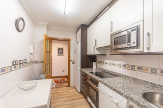 Piso en venta en El Polígono en Gijón