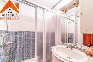 Piso en venta en Parque Alcosa - Jardines del Edén en Sevilla