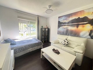 Estudio en venta en Elviria en Marbella