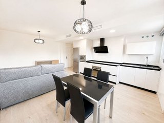 Piso en venta en Parque Mediterráneo - Santa Paula en Málaga