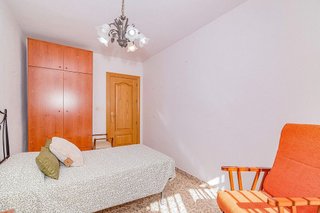 Piso en venta en Cervantes en Granada