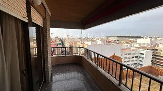 Piso en venta en Ensanche - Diputación en Alicante