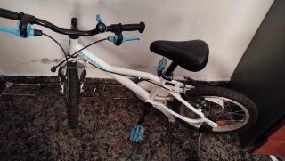Bicicleta infantil BTWIN blanca para usar ya