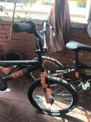 Bicicleta BMX para niños