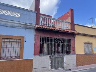 Chalet en venta en La Línea de la Concepción ciudad en Línea de la Concepción (La)