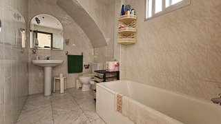 Chalet en venta en Santa Rosa - Valdeolleros en Córdoba