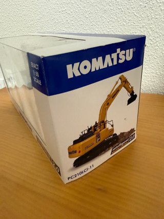 Komatsu PC 210 Lci-11 1:50 Universal Hobbies