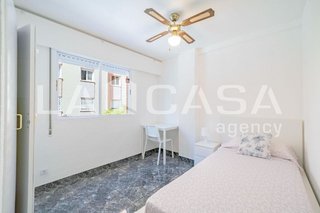 Piso en venta en El Grau en Valencia