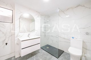 Piso en venta en El Grau en Valencia