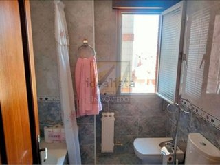 Piso en venta en El Polígono en Gijón