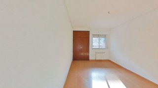 Piso en venta en Reyes en Parla