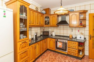 Casa adosada en venta en Guadix