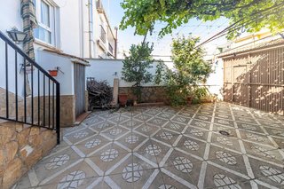 Casa adosada en venta en Guadix