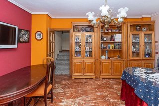 Casa adosada en venta en Guadix