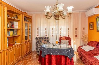 Casa adosada en venta en Guadix