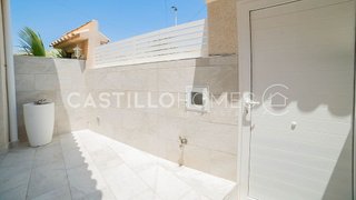 Casa pareada en venta en Playa de los Locos en Torrevieja