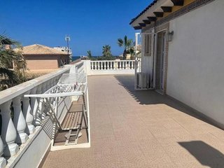 Chalet en venta en Torrelamata - La Mata en Torrevieja